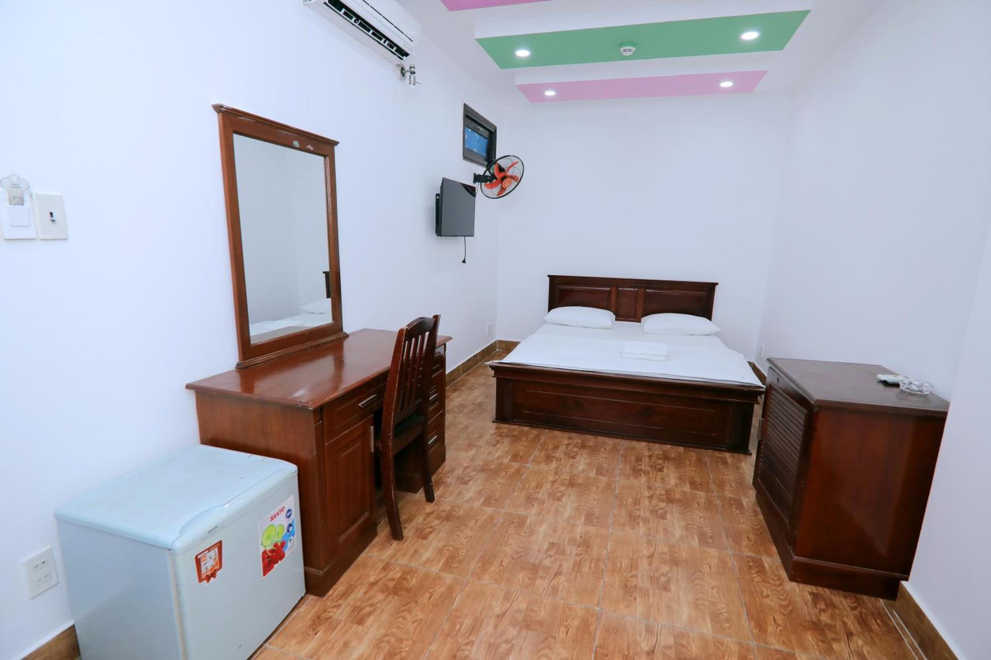 Khach San Sao Mai Xanh - Sao Mai Xanh Hotel